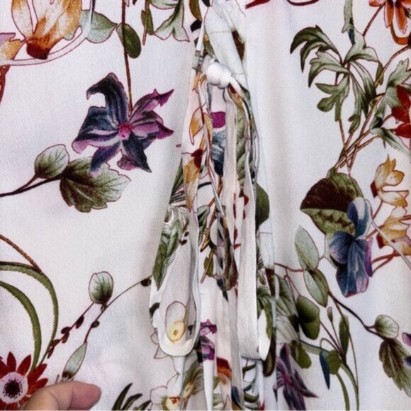 Vici Women’s Medium Multicolour Floral Blouse Top Shirt with Tie Buttons - Picture 6 of 10